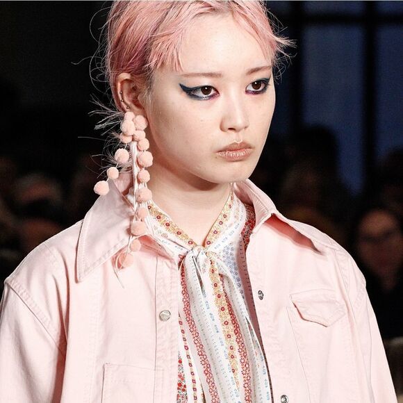 N°21 N21 Statement Pink Clip Earring - Picture 3 of 7